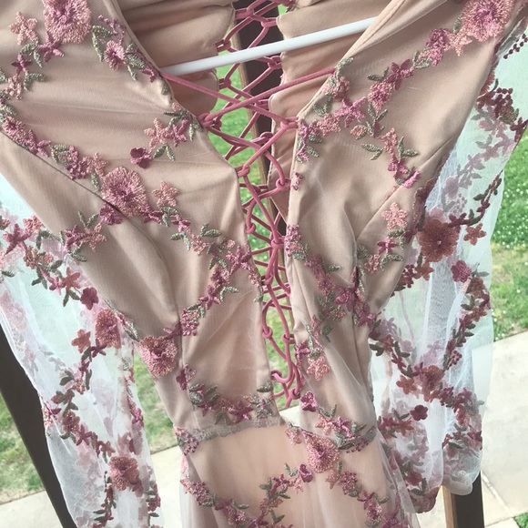 Pink lace and strap up dress. - Picture 2 of 8